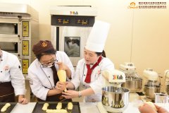 学西点学费贵,到底是什么原因?