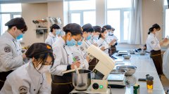 想学习西点,不知道如何选择学校怎么办?